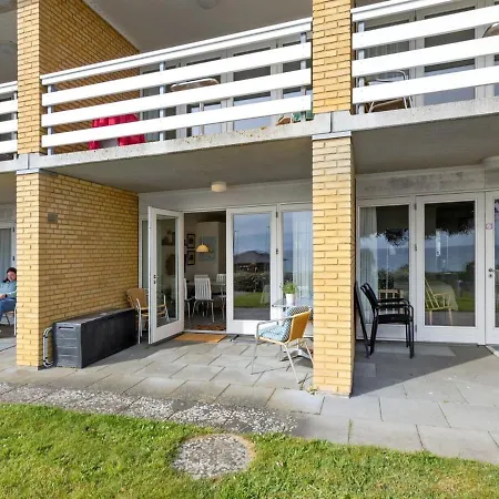 Annelie - 100m From The Sea By Interhome *